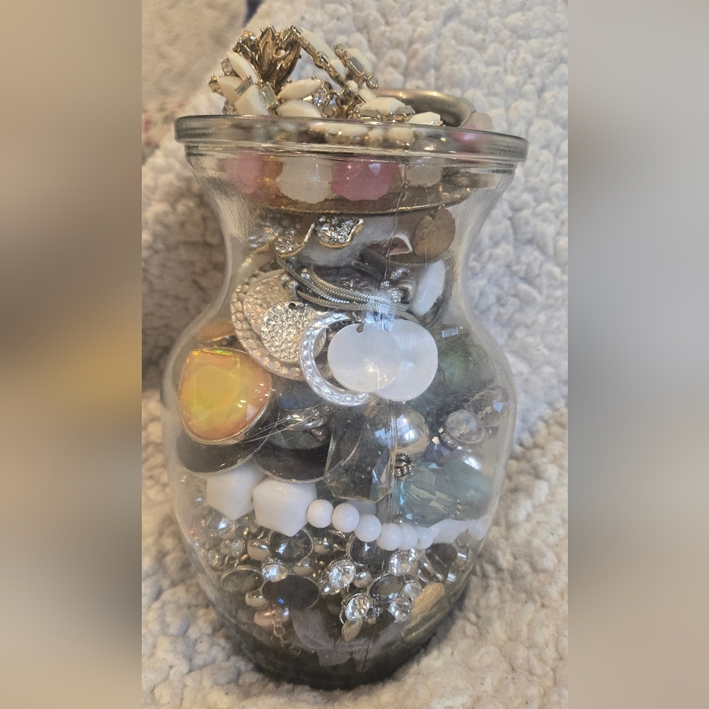 Mystery Jewelry Jar - Picture 2 of 2